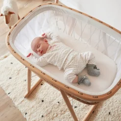 Babywiege KUMI inkl. Matratze | Schnüre in Braun