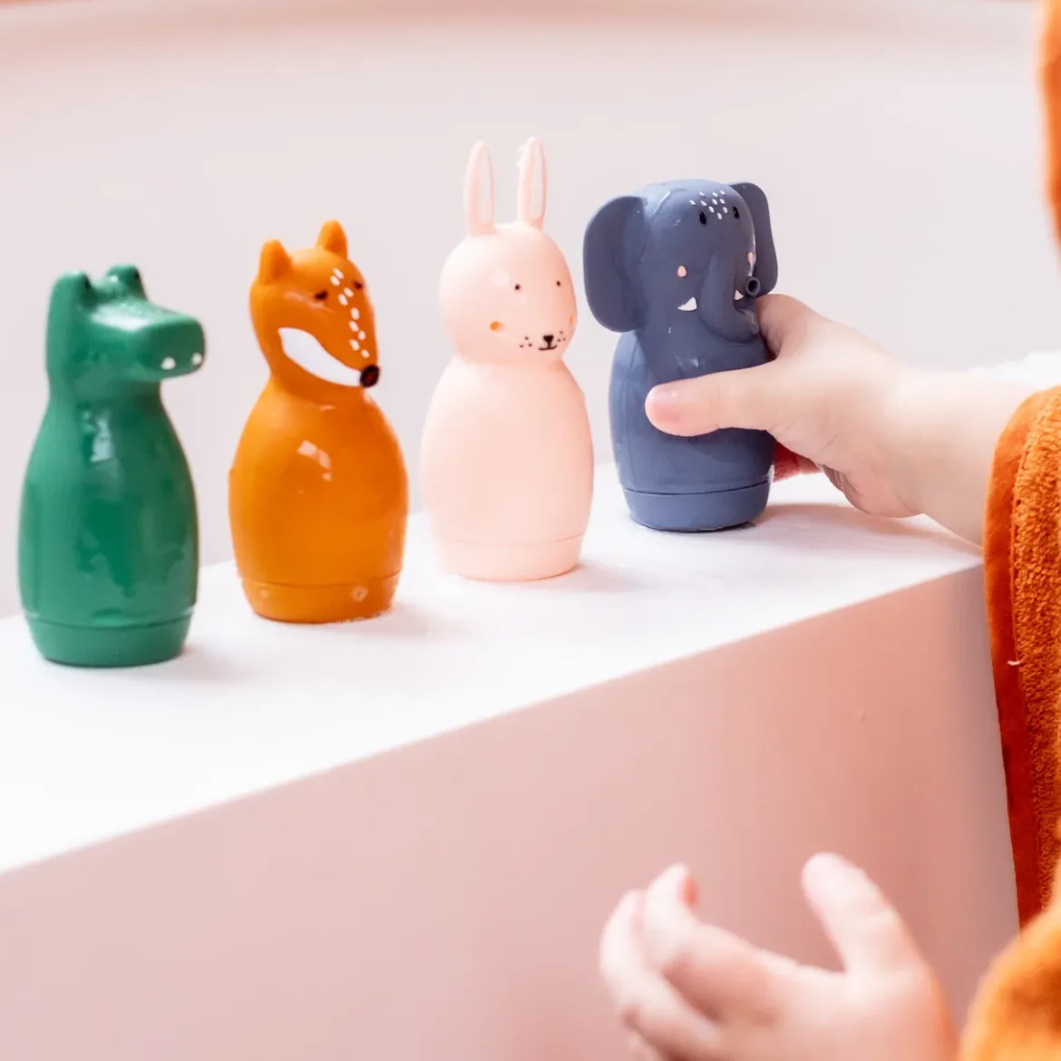Badespielzeug Spritztiere | Mrs. Elephant & Mr. Crocodile
