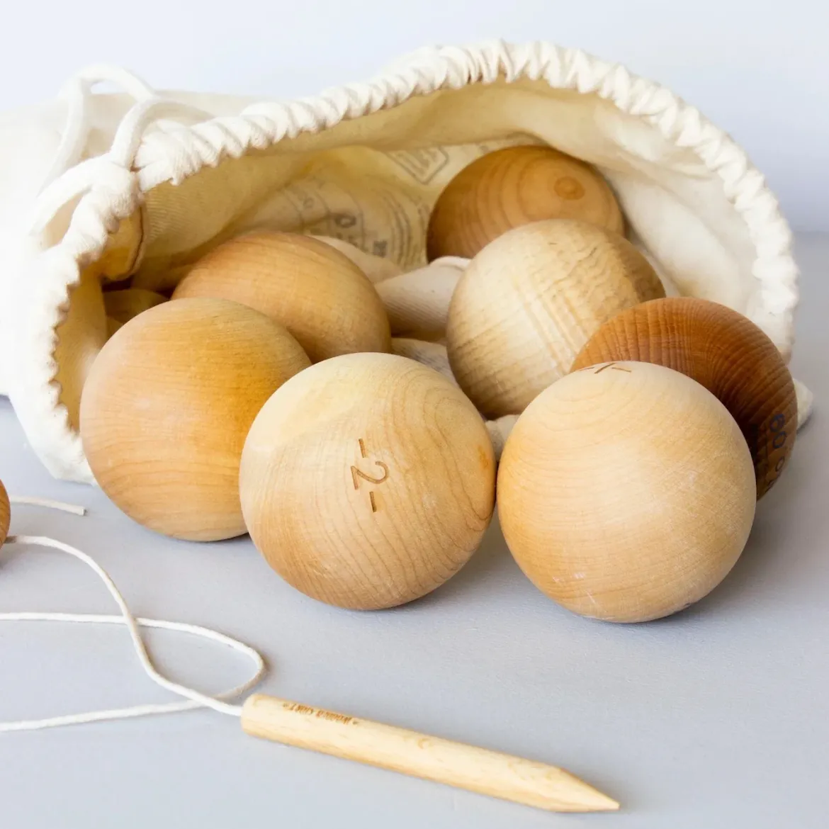 Boule Spiel aus FSC-zertifiziertem Massivholz