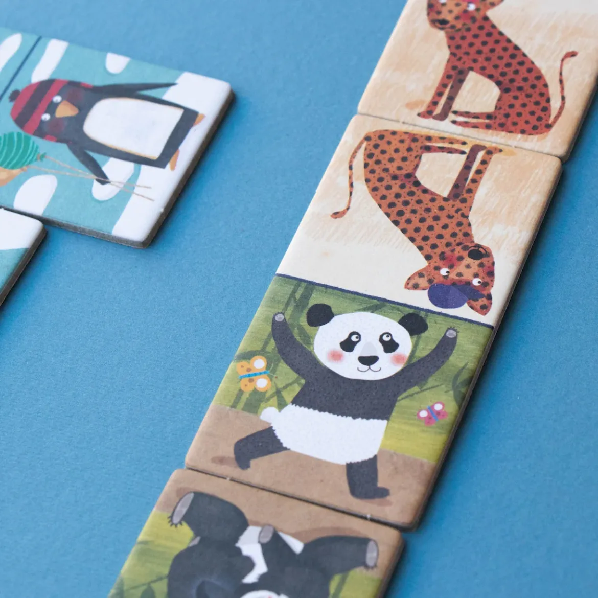 Domino | Penguins & Friends