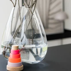 Kleiner Scheibenturm aus Naturholz | Neonpink