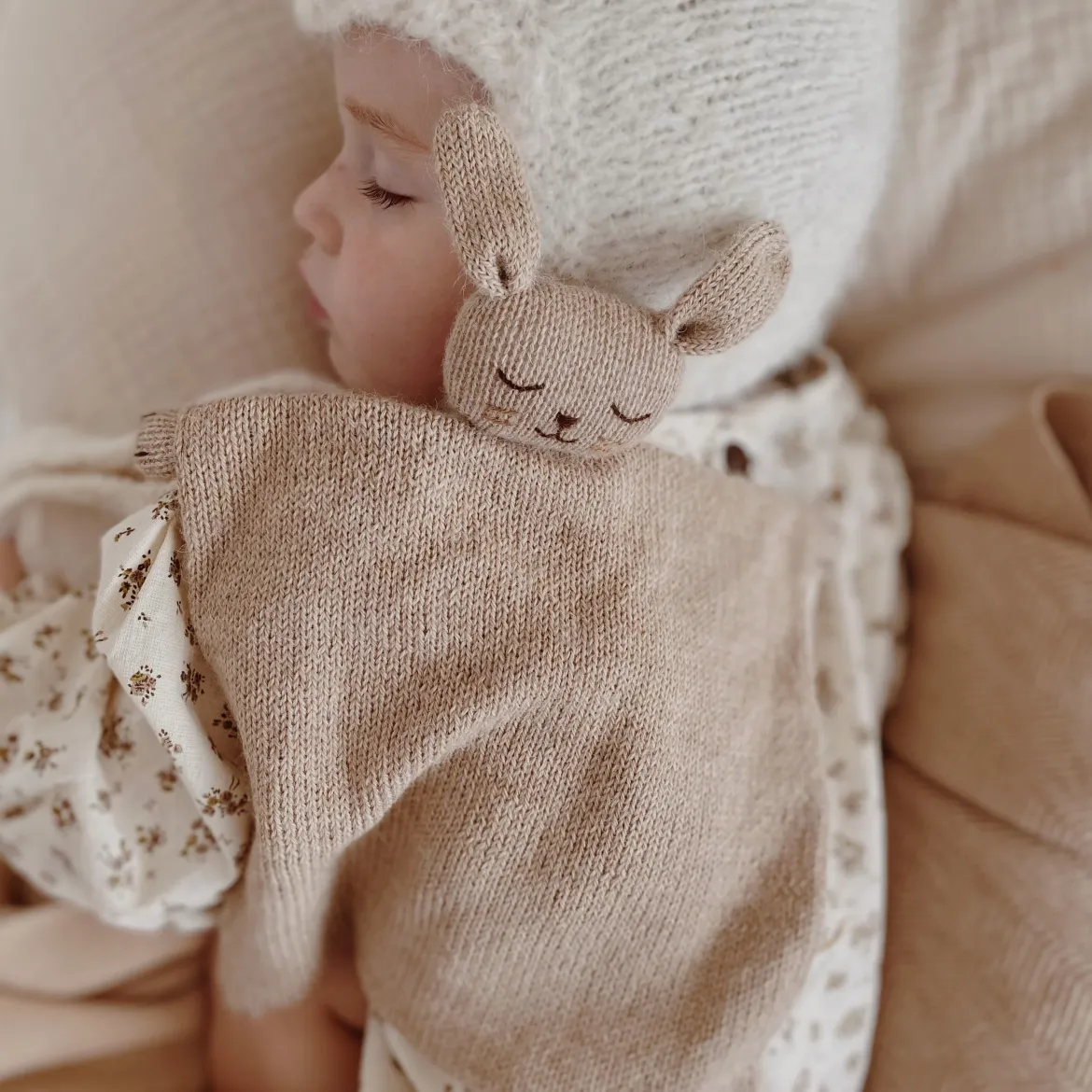 Schmusetuch aus Baby-Alpakawolle | Hase (beige)