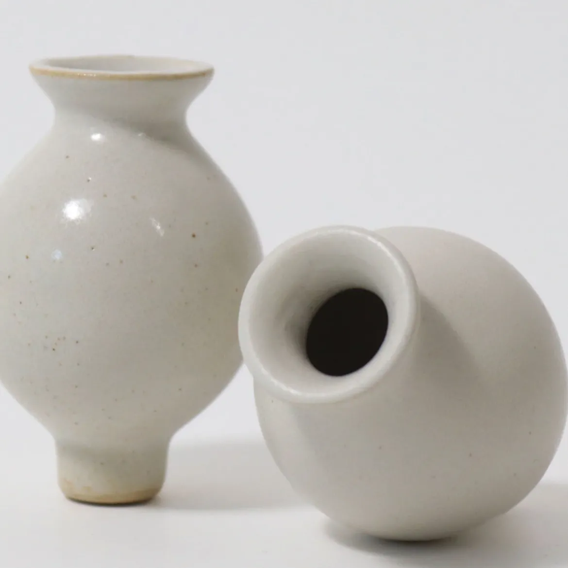 Stecker | Weiße Vase